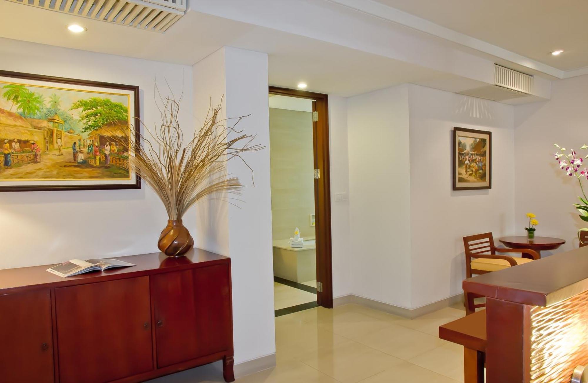 เดอะรานี โฮเต็ล แอนด์ สปา Hotel กูตา ภายนอก รูปภาพ